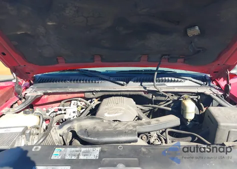 2002 Chevrolet Suburban 1500 Ls z USA, uszkodzony, nr VIN 1GNEC16T12J264336